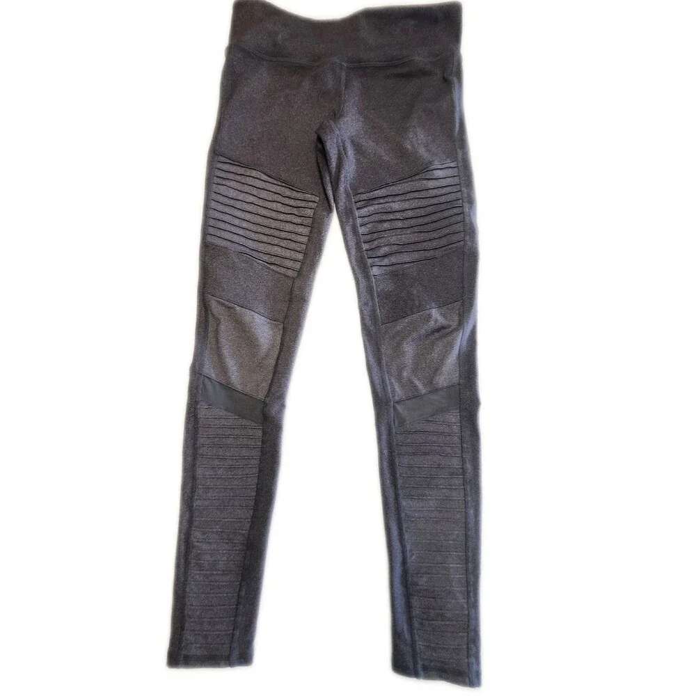 Alo Mid Rise Full Length Moto Legging In Airsoft Charcoal/Maroon, M